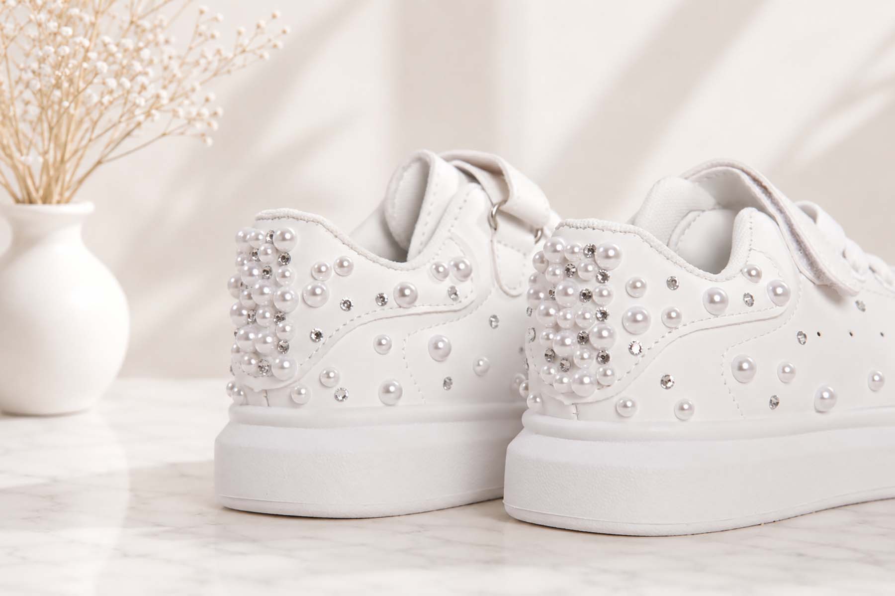Παιδικά Sneakers – Λευκά με Πέρλες & Στρας - Image 3