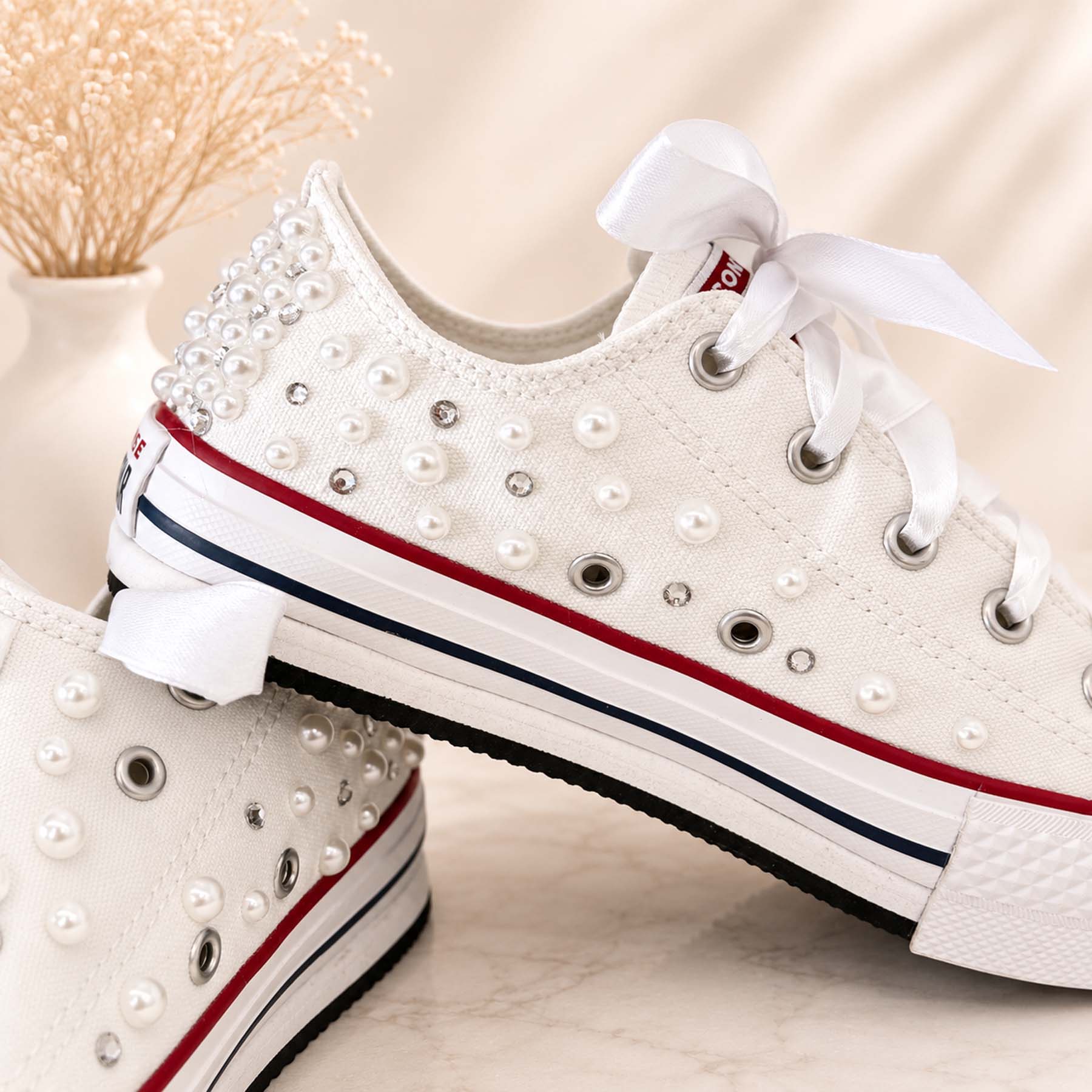 Παιδικά converse χαμηλά– Λευκά με Πέρλες & Στρας - Image 3