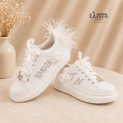 Νυφικά Sneakers με στρας και φτερά