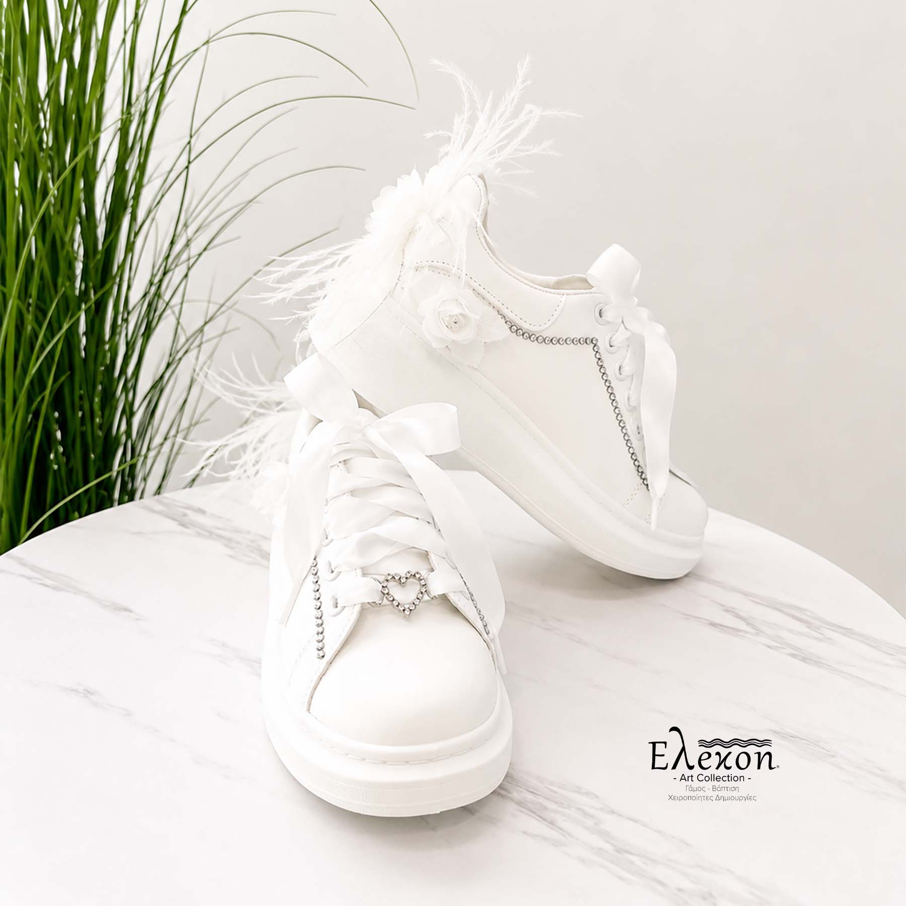 Νυφικά Sneakers με Φτερά, Σατέν Κορδόνια & Στρας