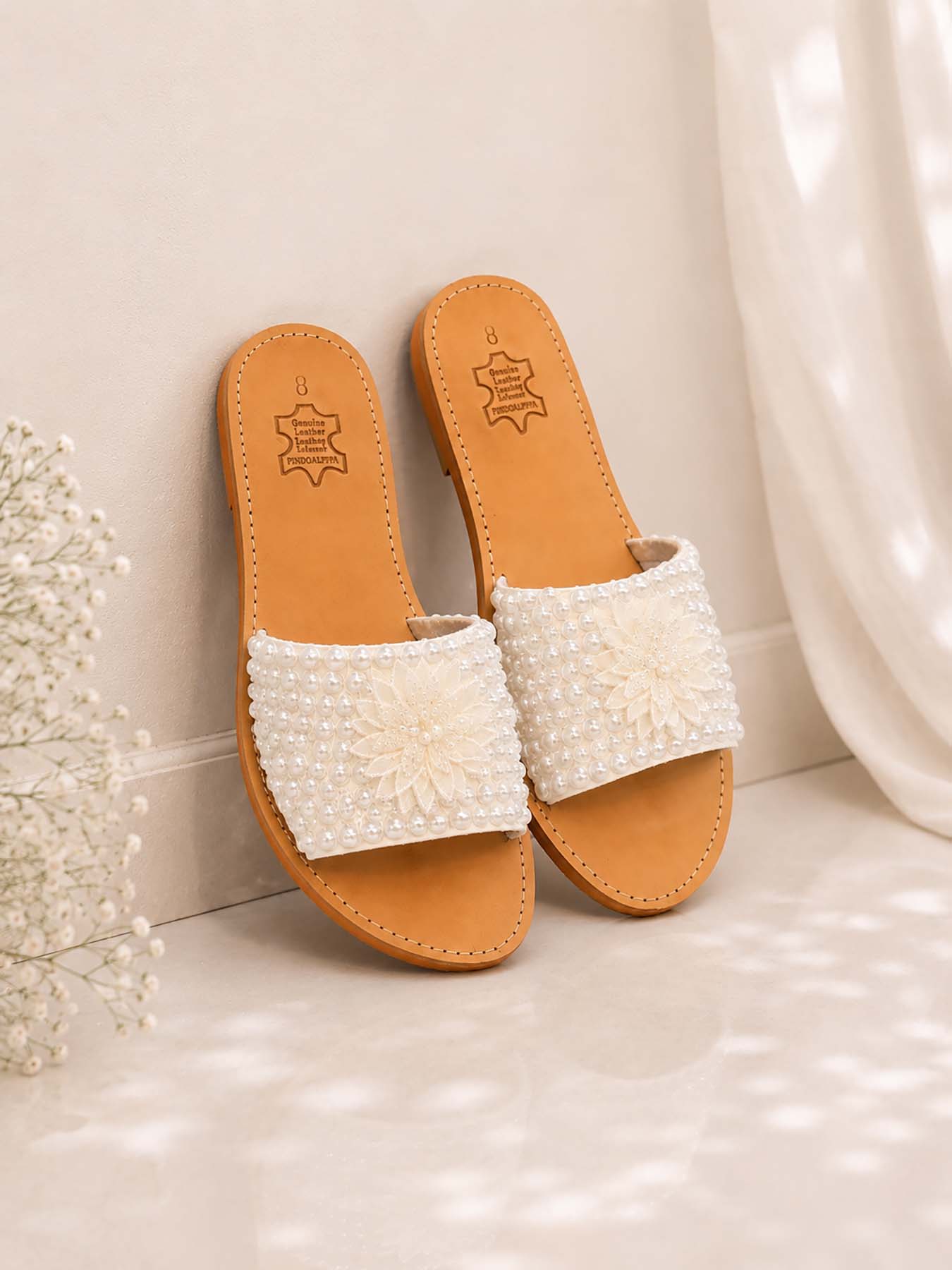 Bridal Set Pearl Blossom – Custom Sneakers & Σανδάλια με Πέρλες - Image 3