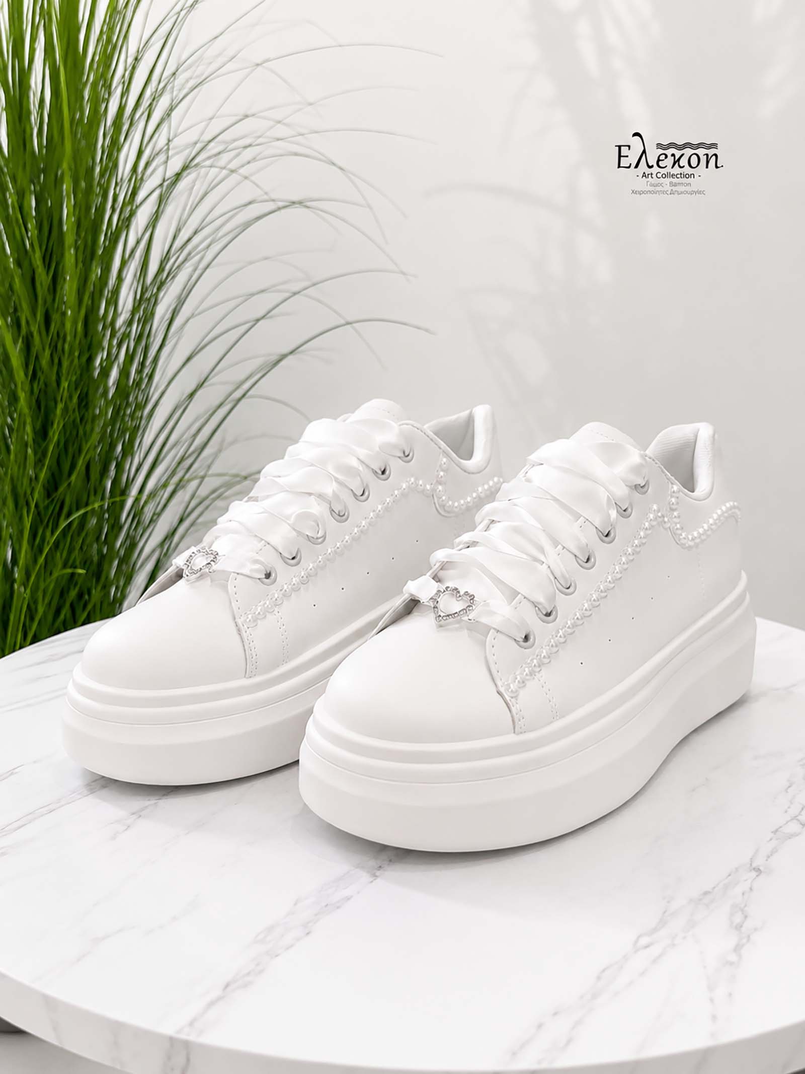 Λευκά custom sneakers δίσολα για νύφη | Minimal Bride - Image 3