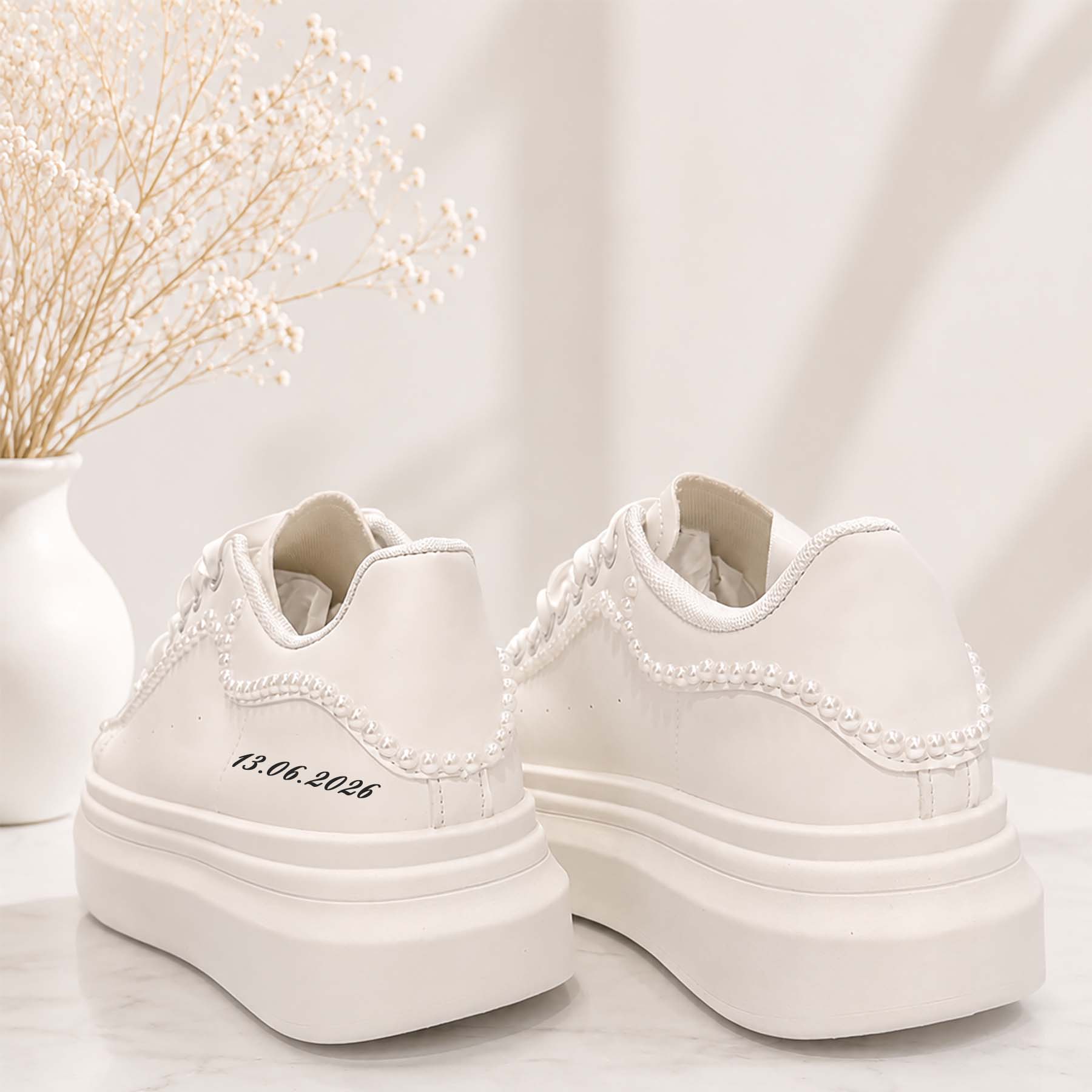 Λευκά custom sneakers δίσολα για νύφη | Minimal Bride - Image 5